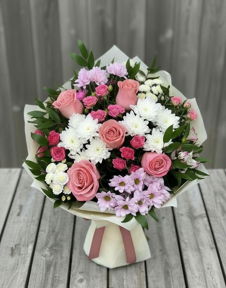 Букет цветов из: Альстромерии, Гвоздики, Розы и Хризантемы в Юрге
