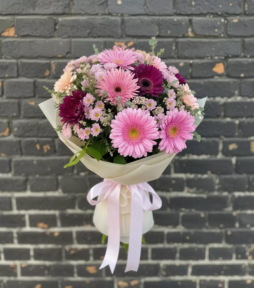 Букет цветов из: Герберы и Хризантемы в Юрге