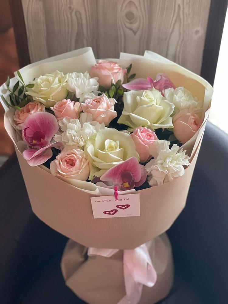 Букет цветов из: Орхидеи, Розы и Гвоздики в Юрге