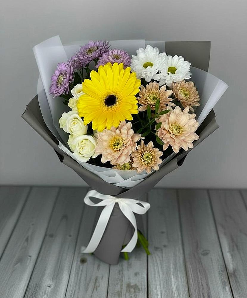 Букет цветов из: Розы, Герберы и Хризантемы в Юрге