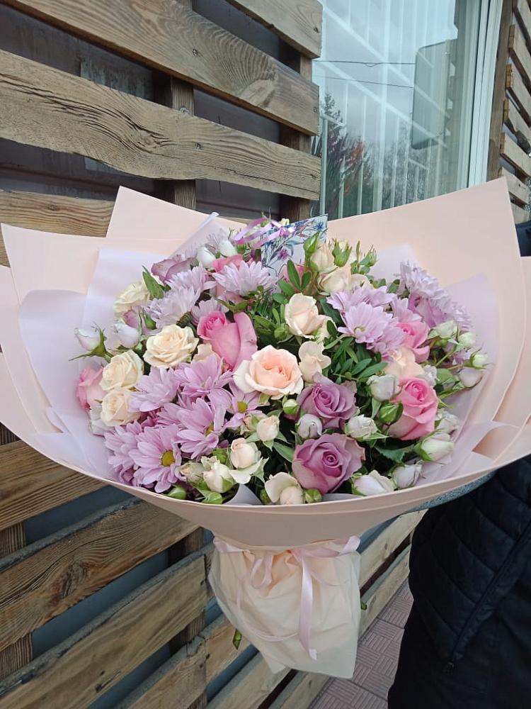 Букет цветов из: Розы и Хризантемы в Юрге