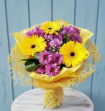 Букет цветов из:  Хризантемы и Герберы в Юрге