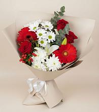 Букет цветов из:  Розы, Хризантемы, Герберы и Лилии в Юрге