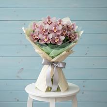 Букет цветов из:  Орхидеи и Розы в Юрге