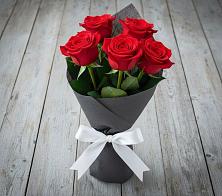Букет 5 Красных роз Эдлесс Лав #REPLACE_PRED# Юрге