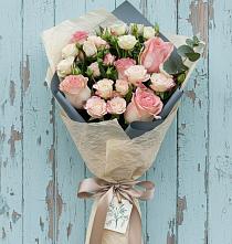 Букет цветов из:  Розы #REPLACE_PRED# Юрге