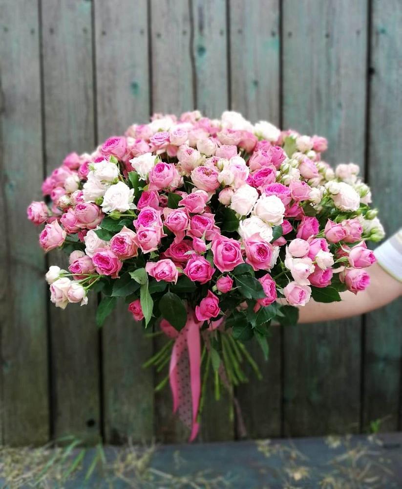 Букет Розовые кустовые розы Натали и Лав Лидия в Юрге