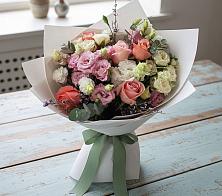 Букет цветов из:  Розы, Лизиантусы и Гвоздики #REPLACE_PRED# Юрге