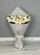 Букет цветов из:  Розы и Лизиантусы в Юрге